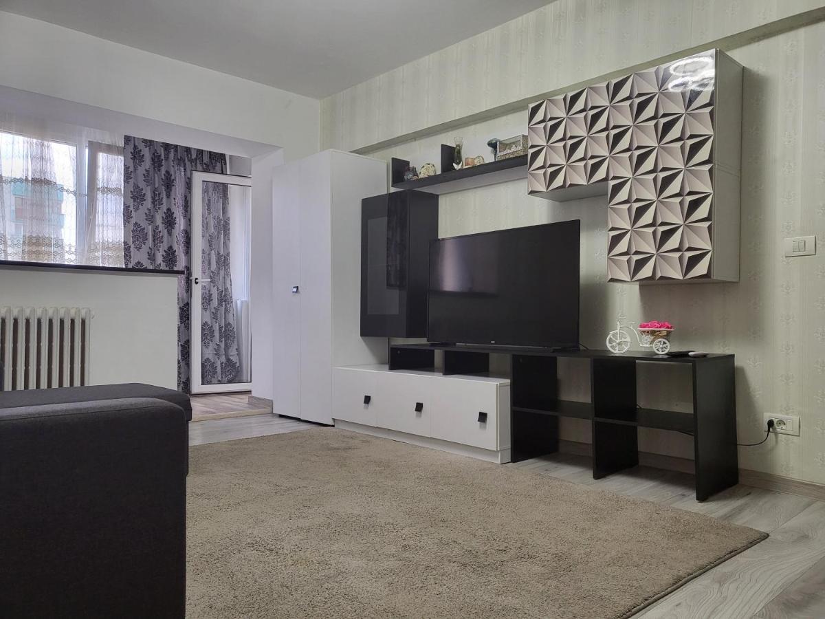 Apartament Cu 3 Camere Chiar In Inima Capitalei Бухарест Екстер'єр фото