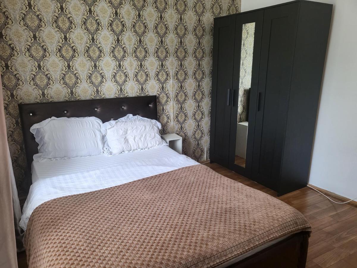 Apartament Cu 3 Camere Chiar In Inima Capitalei Бухарест Екстер'єр фото